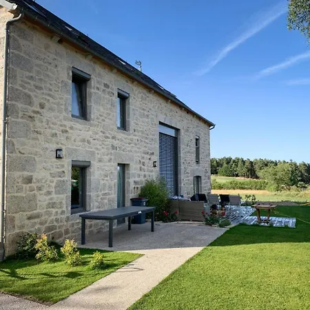 Maison Chauvet 4 Epis 10-12 Pers Aux Monts-verts * Le Bacon
